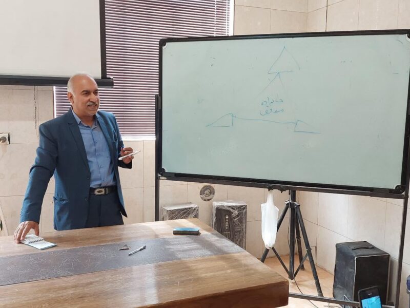 فلاح:جذابیت، صمیمیت و حریم شخصی، سه ویژگی زندگی موفق