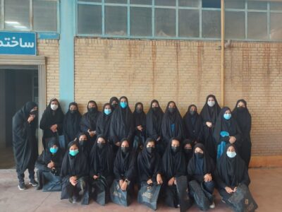 بازدید۱۷۵۰ دانش آموز پایه نهم میبد از کارخانه جات کاشی +گزارش تصویری