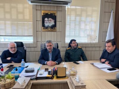 فرماندار: هیچ عبادتی بالاتر از تامین معیشت کارگران و خانواده هایشان نیست/به لطف صنعتگران، میبد شهر خیّری است/ بخش عمده ای از فعالیت های فرهنگی در شهرستان توسط صنعت انجام می شود/مهاجرت و مهاجرپذیری در ذات توسعه هست.