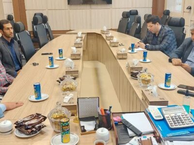نشست مدیرعامل شهرک صنعتی با مسئولان مرکز رشد دانشگاه میبد
