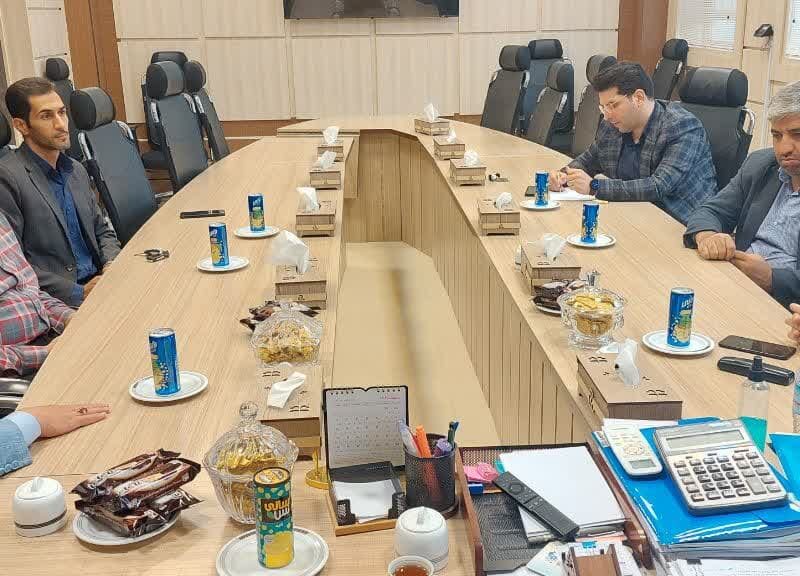 نشست مدیرعامل شهرک صنعتی با مسئولان مرکز رشد دانشگاه میبد