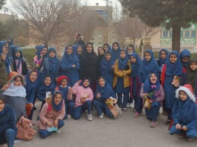 بازدید علمی دانش آموزان مدرسه بی بی خدیجه ابطحی از زیبا سفره، دنیز ماکارون و گلخانه شهرک صنعتی جهان آباد+ گزارش تصویری
