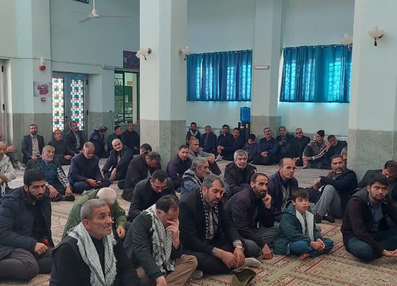 بازدید هیئت ۱۸۰ نفره همدان از شهرک صنعتی جهان آباد میبد+ گزارش تصویری