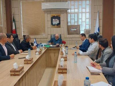 گرامیداشت هفته زمین پاک در خانه محیط زیست شهرک صنعتی جهان آباد میبد