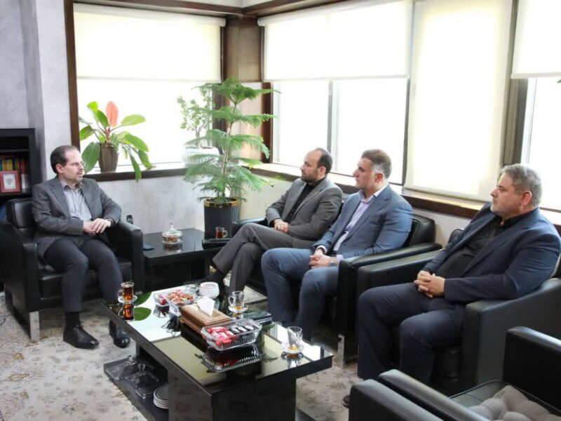 پیگیری مسائل و مشکلات مرتبط با فعالان اقتصادی و تولیدکنندگان در دیدار رئیس مجمع نمایندگان استان البرز در مجلس با سرپرست ایزیپو